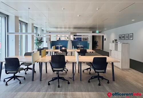 Offices to let in Oksigen Building